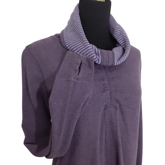 Lululemon In A Cinch Cowl Neck Pullover Purple Reversible Sweatshirt Womens M - Picture 6 of 13